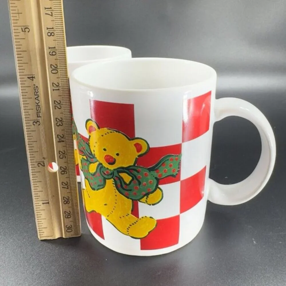 Vintage Waechtersbach Christmas Mugs Cups Stocking and‎ Bear Mug Set 2 Pottery